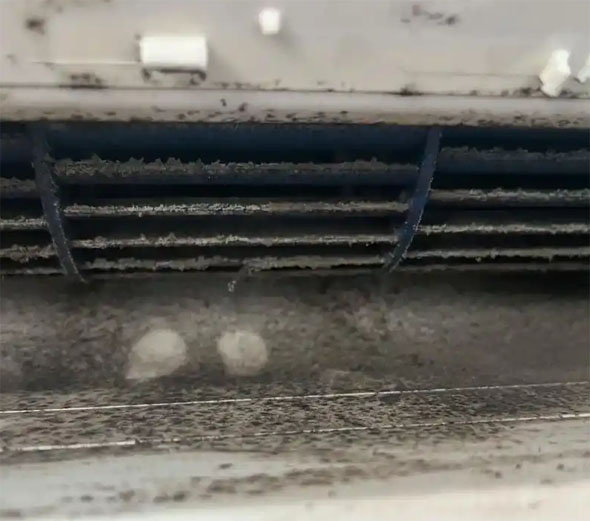 祁门空调吹的风有股烧焦味是怎么回事